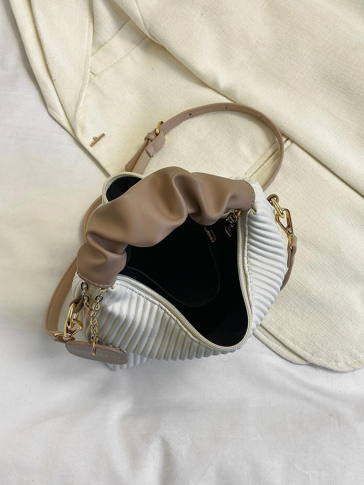 New Style Fashionable Simple All-Match Trendy Pleated Weaving Pu Color Block Handbag Shoulder Bag Crossbody Bag