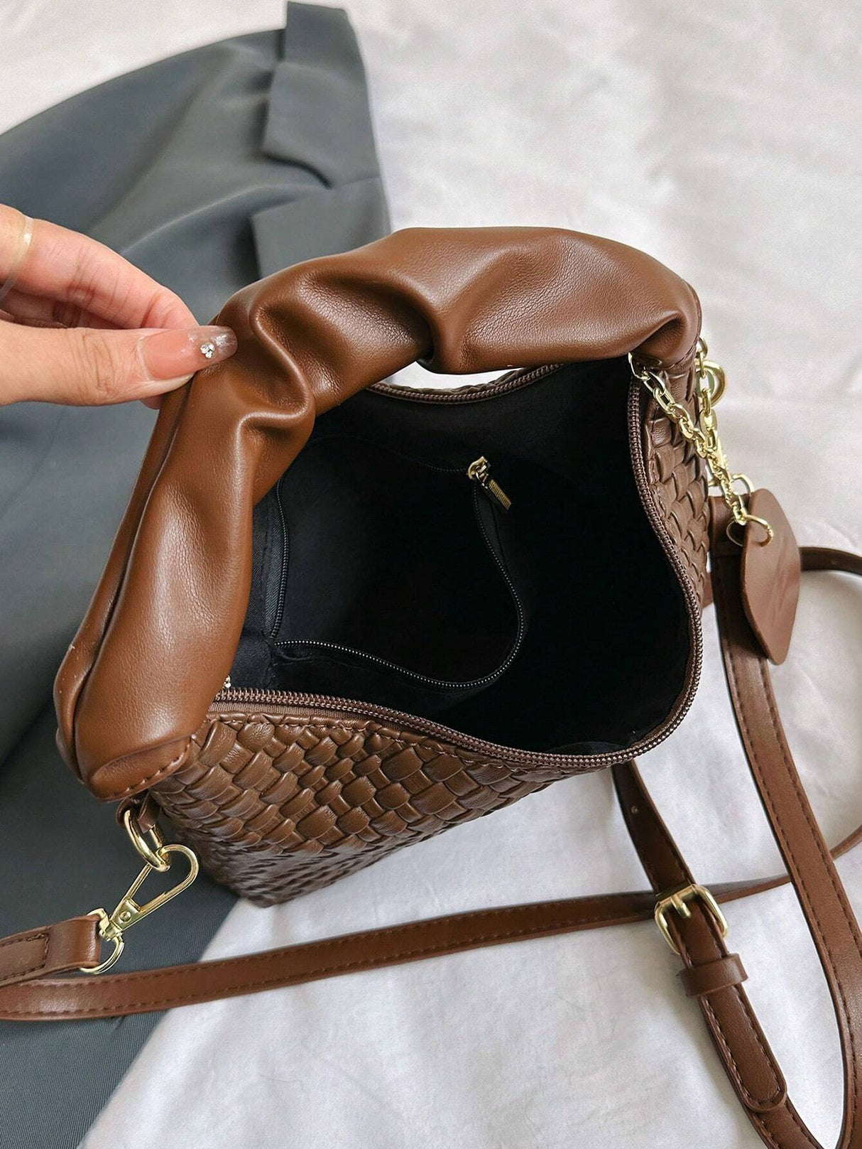 New Style Fashionable Simple All-Match Trendy Pleated Weaving Pu Color Block Handbag Shoulder Bag Crossbody Bag