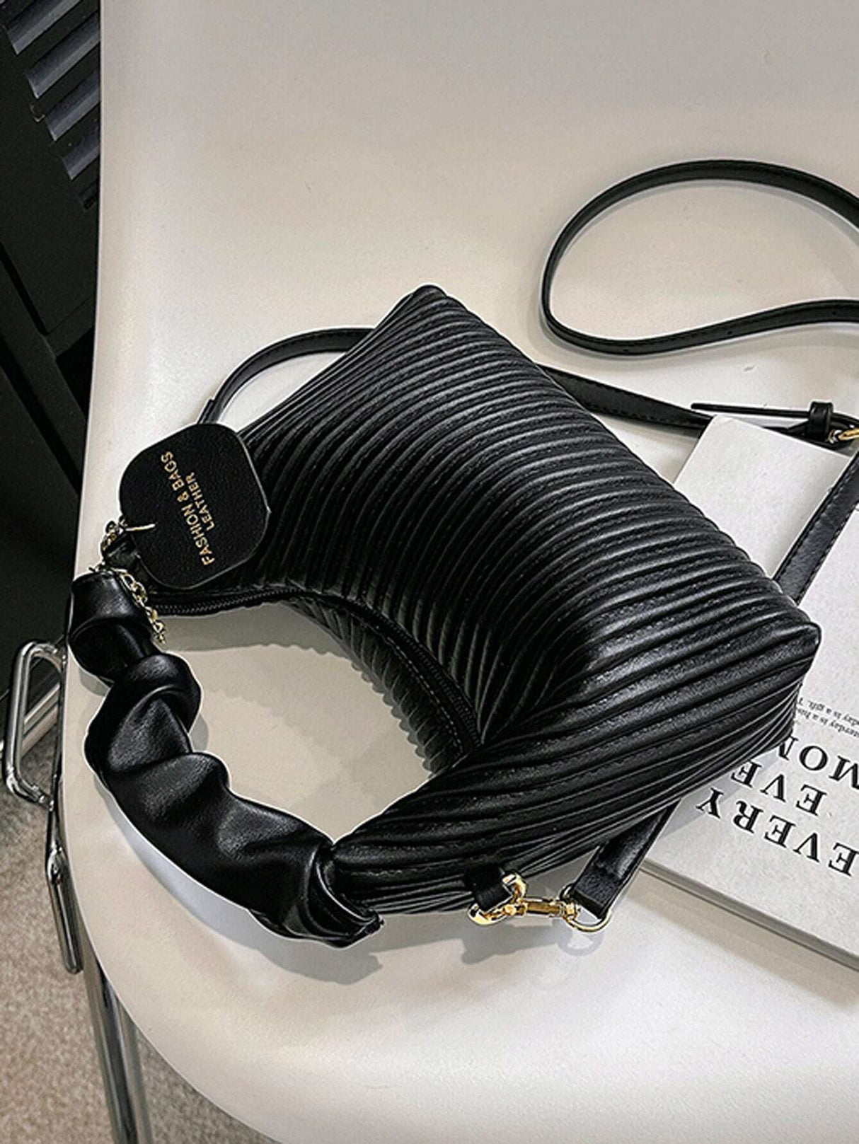 New Style Fashionable Simple All-Match Trendy Pleated Weaving Pu Color Block Handbag Shoulder Bag Crossbody Bag