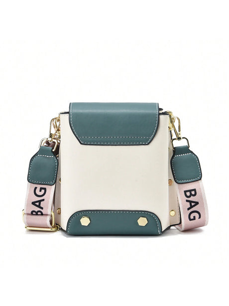 Mini Geometric Patterned Faux Pearl Shoulder Bag: A chic and portable accessory for women, perfect for work, business, college, or commutes. Ideal as a gift for anniversaries, birthdays, Valentine's Day, Mother's Day, or as a stylish mommy bag for outing